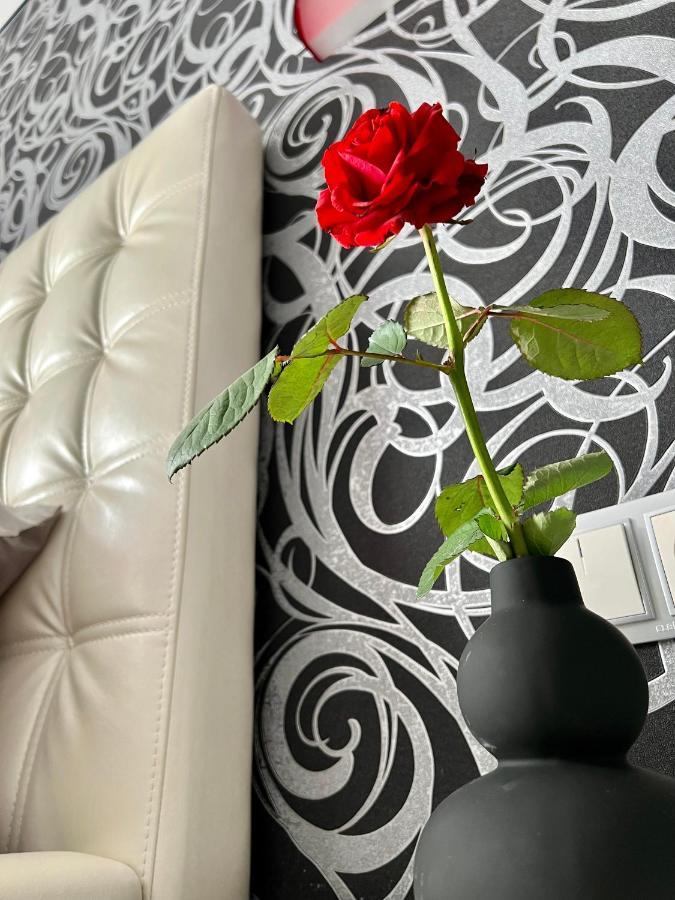 Relax. Просторі Та Затишні Апартаменти Ternópil Exterior foto