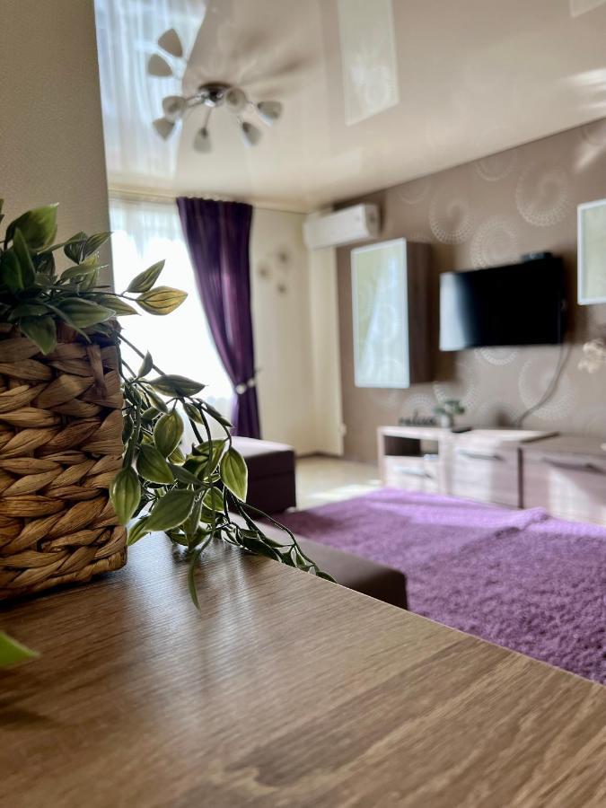 Relax. Просторі Та Затишні Апартаменти Ternópil Exterior foto
