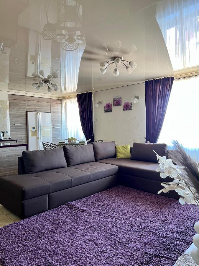 Relax. Просторі Та Затишні Апартаменти Ternópil Exterior foto