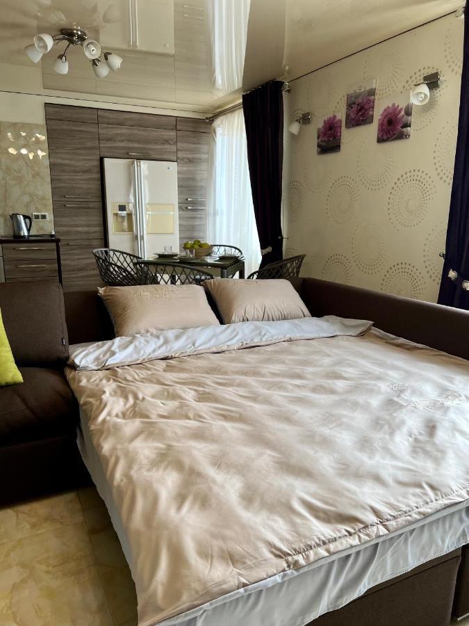 Relax. Просторі Та Затишні Апартаменти Ternópil Exterior foto